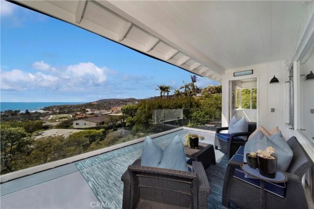933 Coast View Drive, Laguna Beach, CA 92651