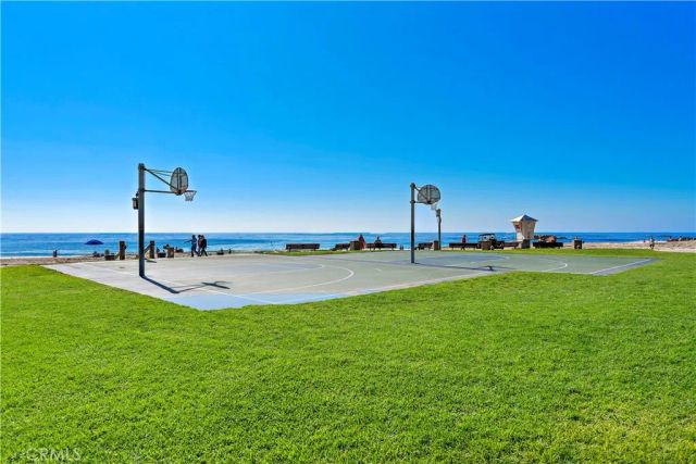 933 Coast View Drive, Laguna Beach, CA 92651