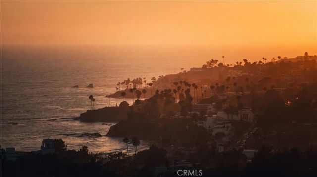 933 Coast View Drive, Laguna Beach, CA 92651