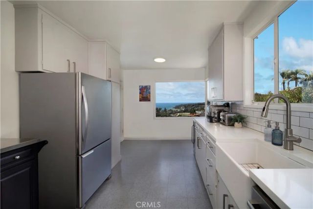 933 Coast View Drive, Laguna Beach, CA 92651