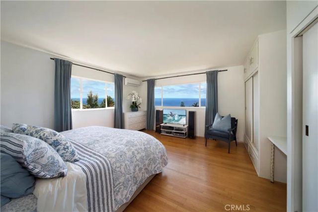 933 Coast View Drive, Laguna Beach, CA 92651