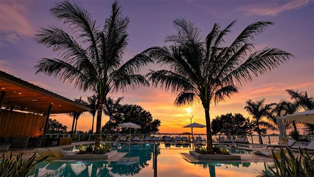 1028 SUNSET POINT ROAD R10, Clearwater, FL 33755