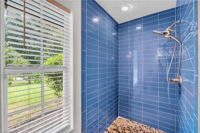 6061 Golden Oaks LN, Naples, FL 34119