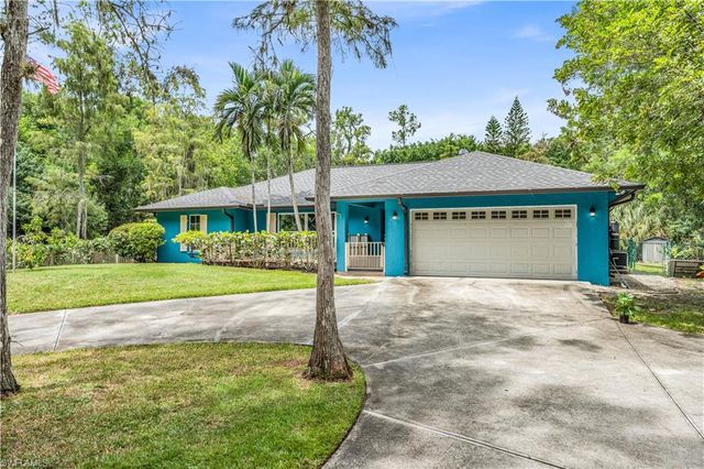 6061 Golden Oaks LN, Naples, FL 34119