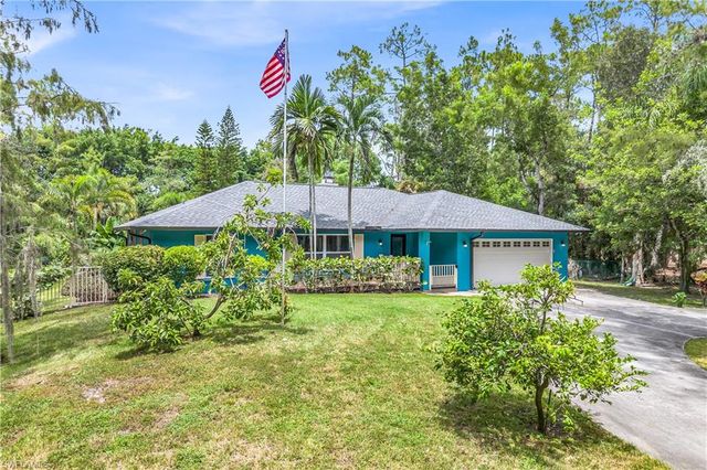 6061 Golden Oaks LN, Naples, FL 34119
