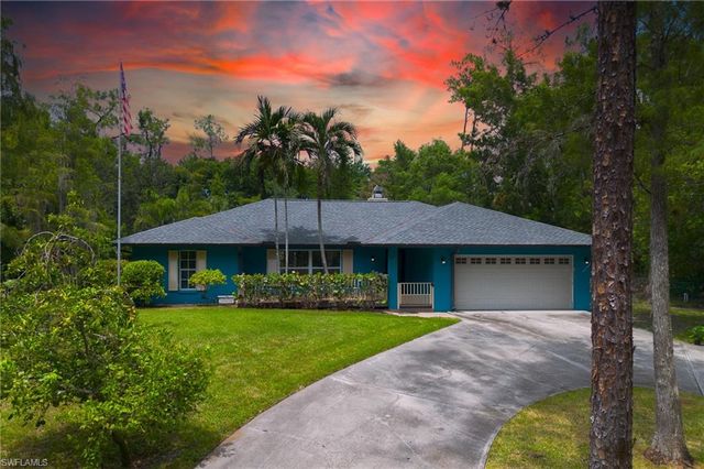 6061 Golden Oaks LN, Naples, FL 34119