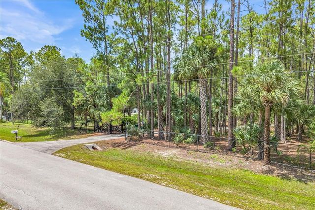 6061 Golden Oaks LN, Naples, FL 34119