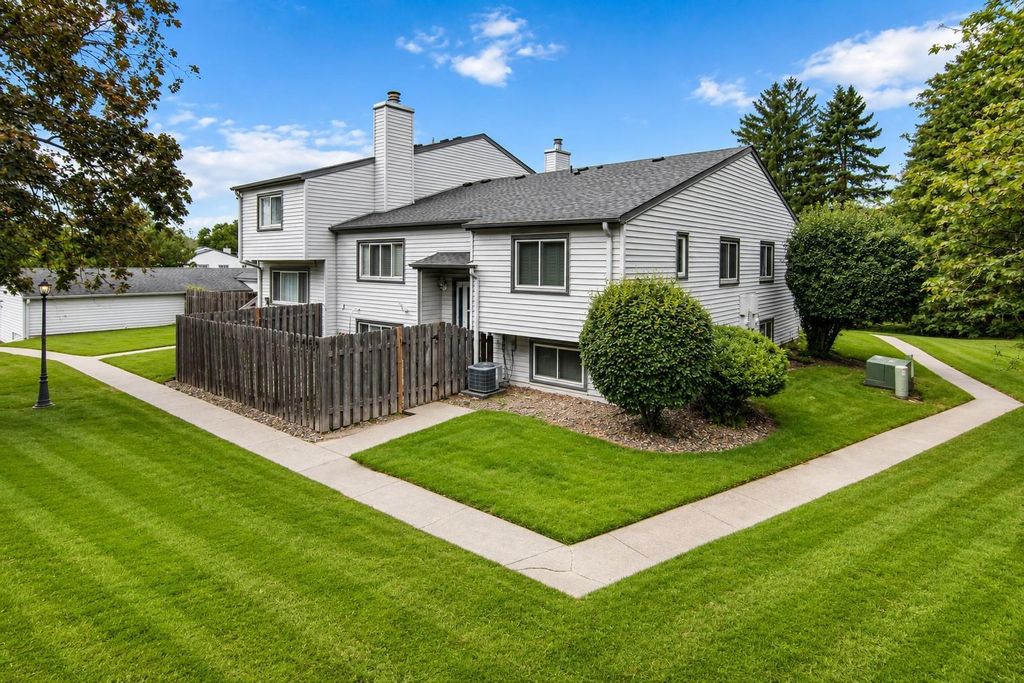 3459 Highlander Drive, Eagan, MN 55122 — exterior