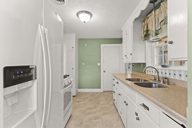 49 Cove Street, Pawtucket, RI 02861