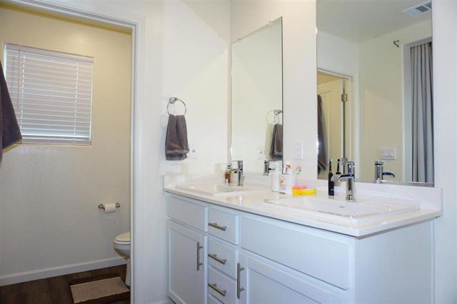 405 Greene Way, Los Banos, CA 93635