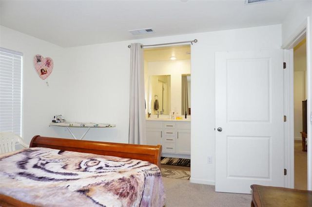 405 Greene Way, Los Banos, CA 93635