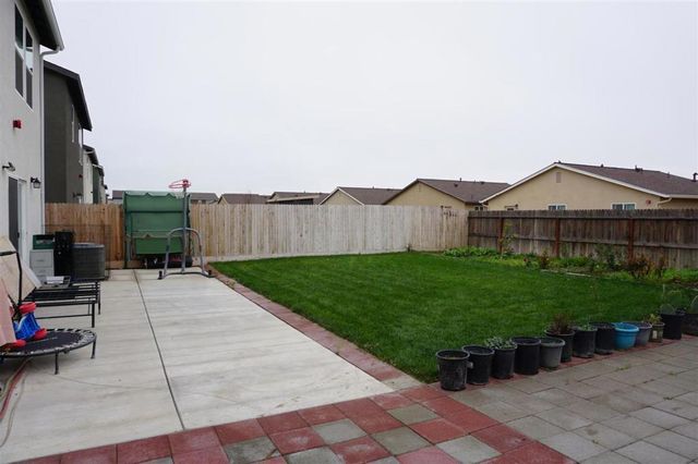 405 Greene Way, Los Banos, CA 93635