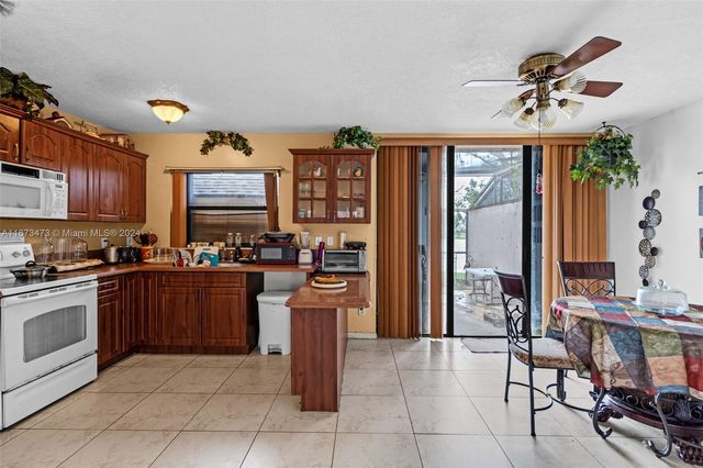 1333 NW 122nd Ter 1333, Pembroke Pines, FL 33026