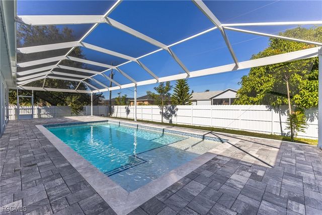 1123 NE 10th ST, Cape Coral, FL 33909