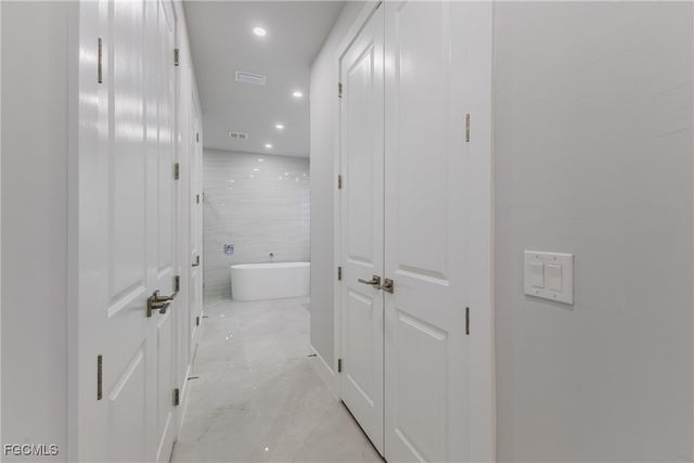 1123 NE 10th ST, Cape Coral, FL 33909