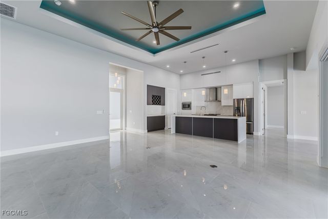 1123 NE 10th ST, Cape Coral, FL 33909