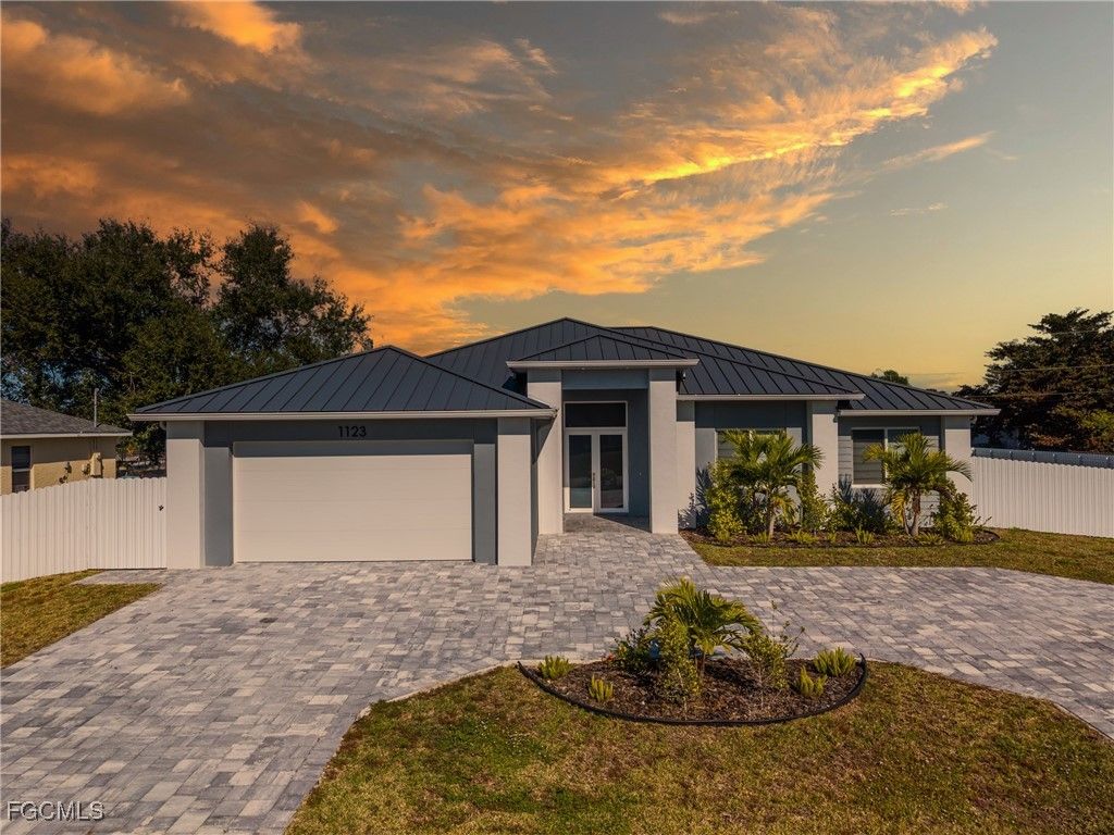 1123 NE 10th ST, Cape Coral, FL 33909