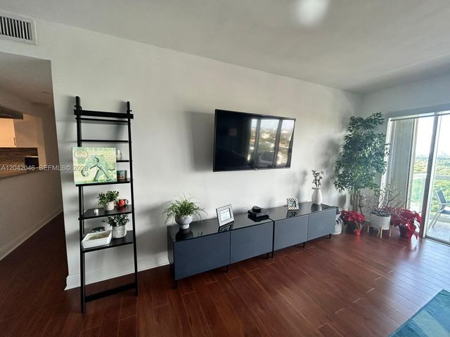 2451 Brickell Avenue 20M, Miami, FL 33129
