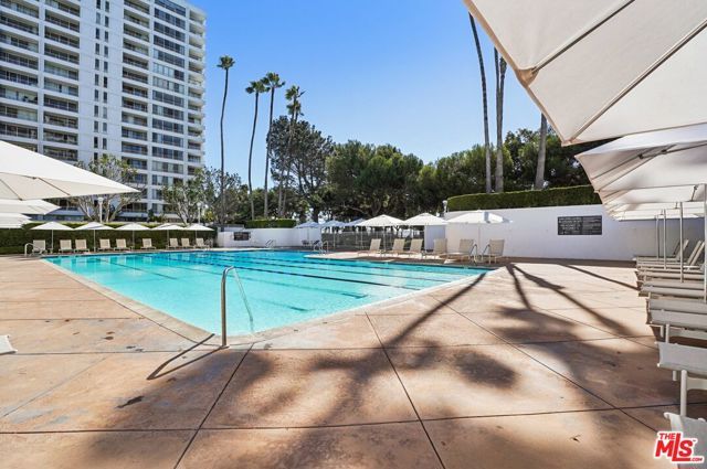 2700 Neilson Way 610, Santa Monica, CA 90405