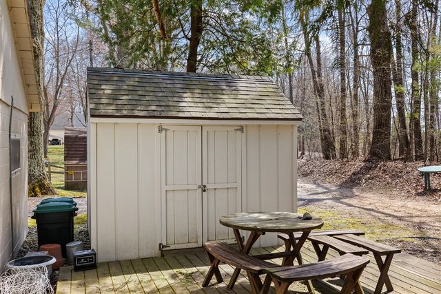 8982 W School Section Lake Drive, Mecosta, MI 49332