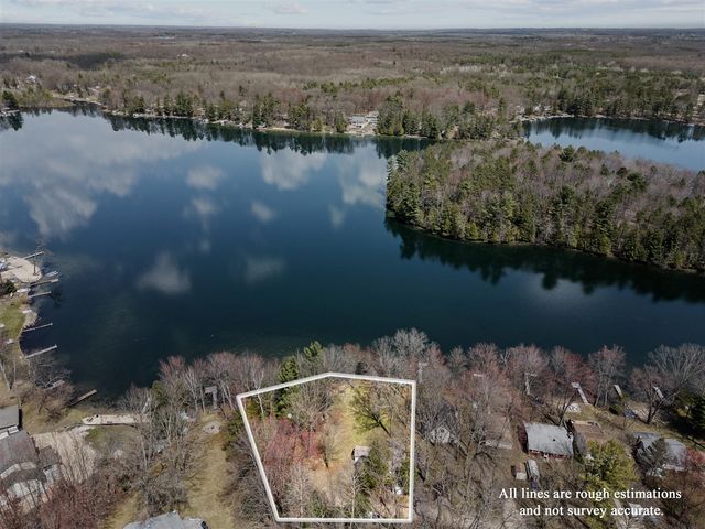 8982 W School Section Lake Drive, Mecosta, MI 49332