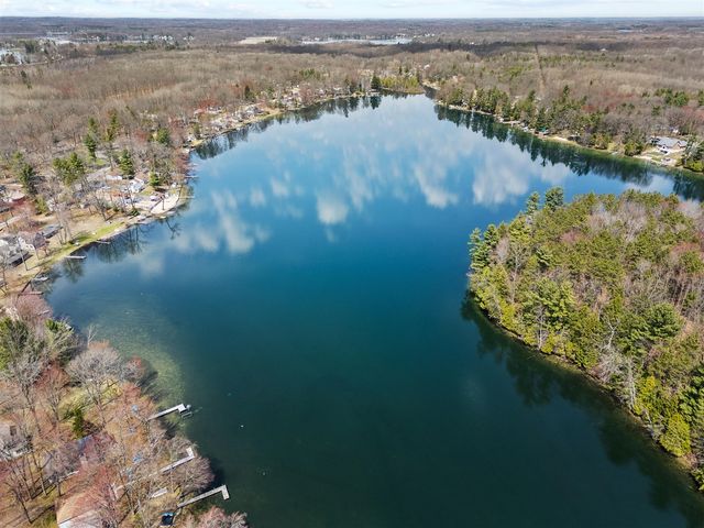 8982 W School Section Lake Drive, Mecosta, MI 49332