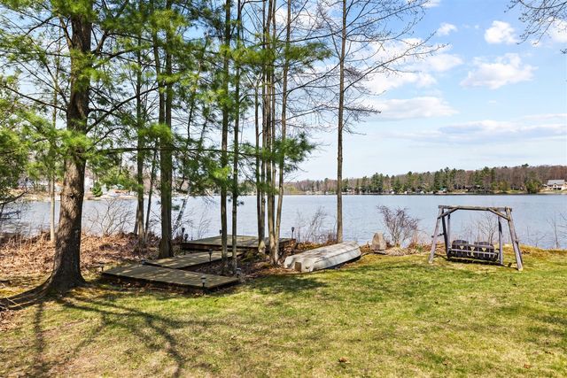 8982 W School Section Lake Drive, Mecosta, MI 49332