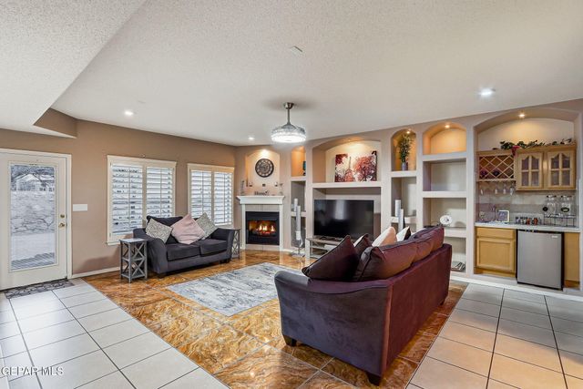 3104 TIERRA TUNA Drive, El Paso, TX 79938