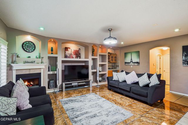 3104 TIERRA TUNA Drive, El Paso, TX 79938