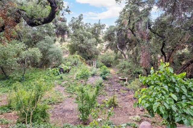 42185 Oak Canyon, Hemet, CA 92544
