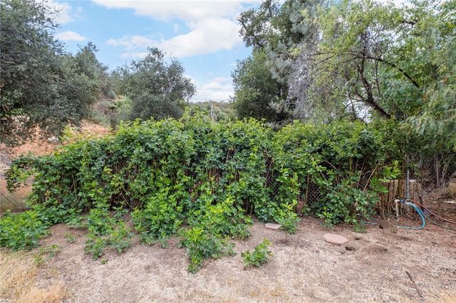 42185 Oak Canyon, Hemet, CA 92544
