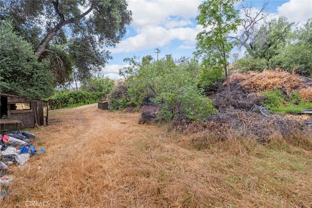42185 Oak Canyon, Hemet, CA 92544