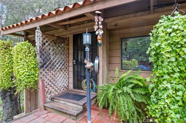 42185 Oak Canyon, Hemet, CA 92544
