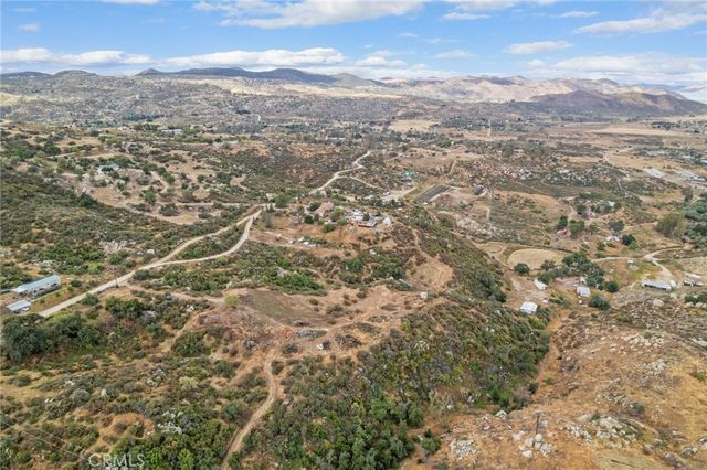 42185 Oak Canyon, Hemet, CA 92544