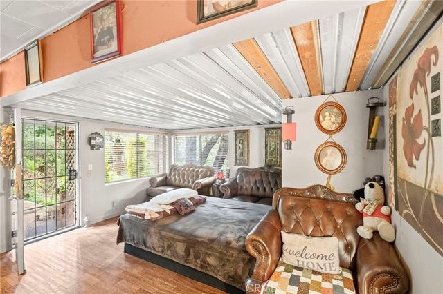 42185 Oak Canyon, Hemet, CA 92544