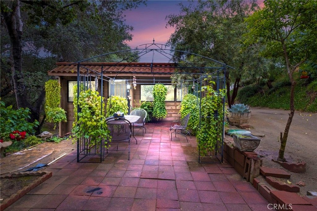 42185 Oak Canyon, Hemet, CA 92544