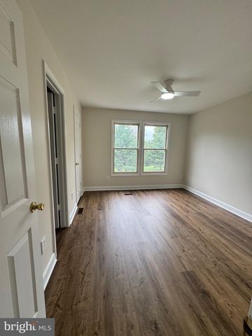 6148 JOUST LN, Alexandria, VA 22315
