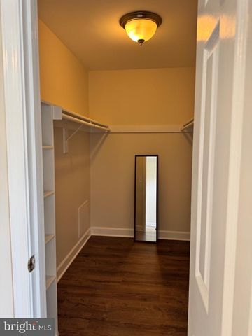6148 JOUST LN, Alexandria, VA 22315