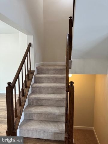 6148 JOUST LN, Alexandria, VA 22315