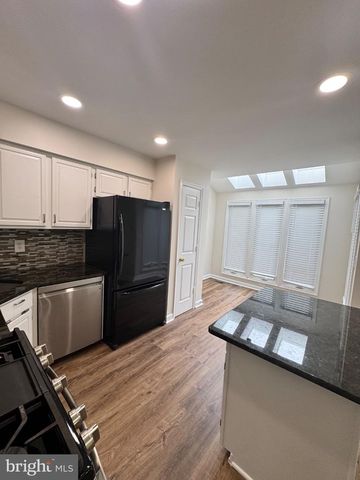 6148 JOUST LN, Alexandria, VA 22315