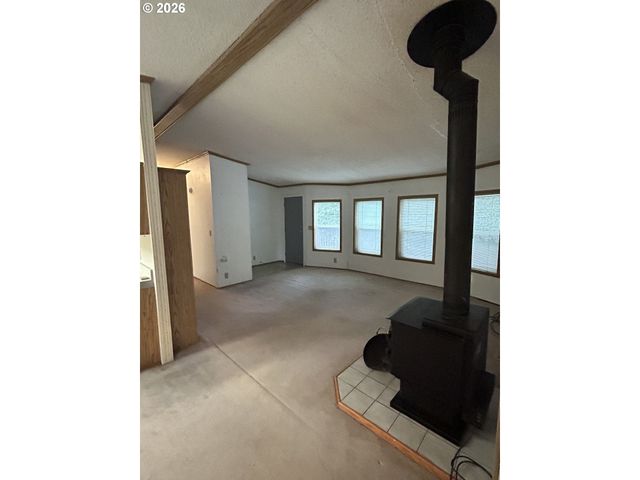 8555 Se MAYBERRY Ln, Boring, OR 97009