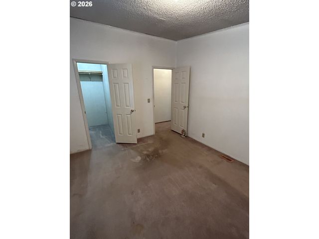 8555 Se MAYBERRY Ln, Boring, OR 97009