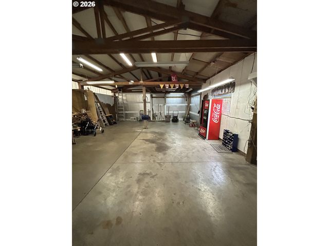 8555 Se MAYBERRY Ln, Boring, OR 97009