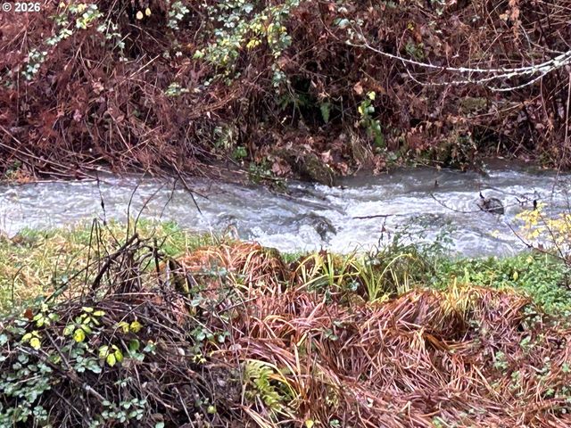 8555 Se MAYBERRY Ln, Boring, OR 97009