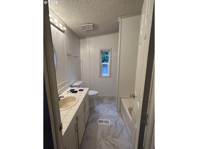 8555 Se MAYBERRY Ln, Boring, OR 97009