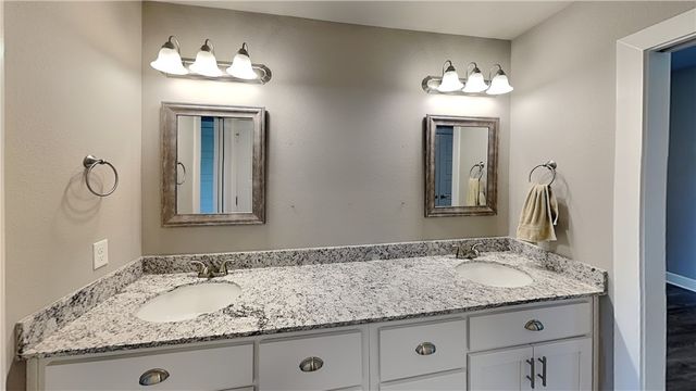 1101 Flat Rock Street, Bentonville, AR 72713
