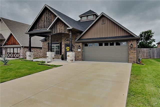 1101 Flat Rock Street, Bentonville, AR 72713