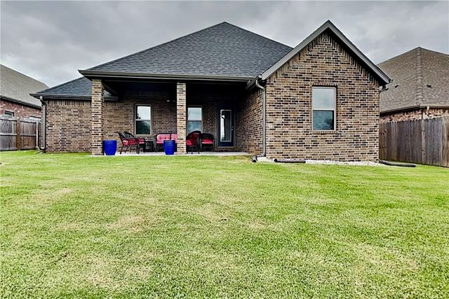 1101 Flat Rock Street, Bentonville, AR 72713