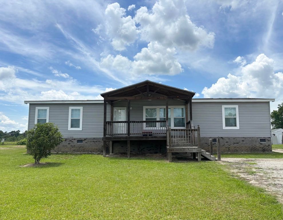 10409 County Line Rd., Hemingway, SC 29554 — exterior