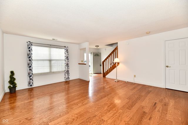 5315 Manning Road, Indianapolis, IN 46228